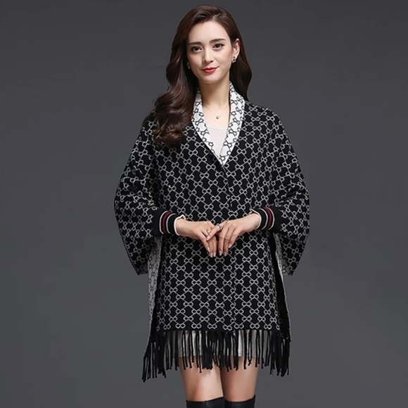 Stylish Cozy Kimono cashmere/Pashmina with mini hand - Picture 3 of 6